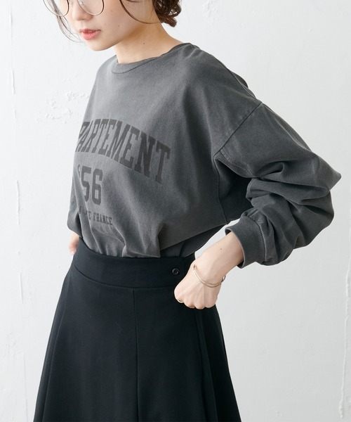 PUAL CE CIN(ピュアルセシン)の「ロゴプリントプレーティングプルオーバー(Tシャツ/カットソー・レディース・チャコールグレー/ベージュ/グレイッシュベージュ・FREE)」の2枚目の写真