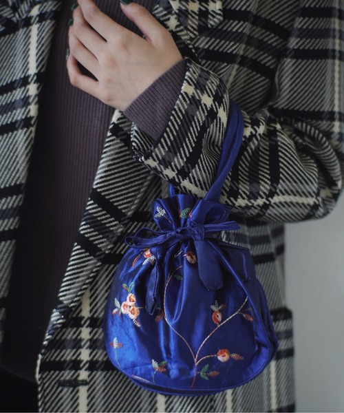Port(ポート)の「シャイニーサテン 刺繍 ミニ 巾着 バッグ / ハンドバッグ #_(ハンドバッグ・レディース・ブラック/ネイビー/グリーン/ボルドー・FREE)」の18枚目の写真