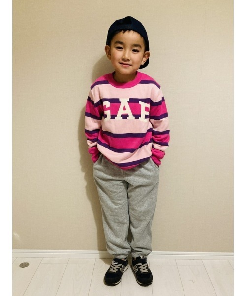 GAP（ギャップ）の「GAPロゴ ストライプコージーセーター (キッズ)（ニット/セーター・キッズ・ブルー/ピンク/ベージュ/ブラック・S/M/L/XL/XXL/XS）」の21枚目の写真