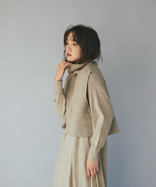 RIVE DROITE(リヴドロワ)の「セットで着映える!/セットアップニットタートルベスト×ワンピース(ワンピース・レディース・ベージュ/ブラック/チャコールグレー・FREE)」の17枚目の写真