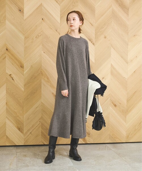 JOURNAL STANDARD（ジャーナルスタンダード）の「《追加》トラペーズワンピース（ワンピース・レディース・グレー/ブラック/ベージュ・38/36）」の10枚目の写真