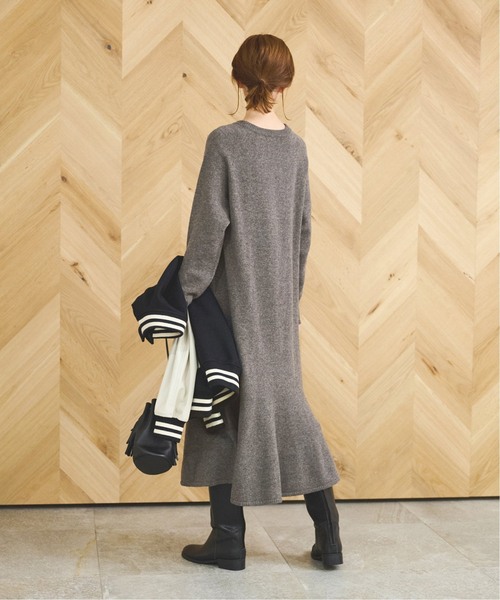 JOURNAL STANDARD（ジャーナルスタンダード）の「《追加》トラペーズワンピース（ワンピース・レディース・グレー/ブラック/ベージュ・38/36）」の11枚目の写真
