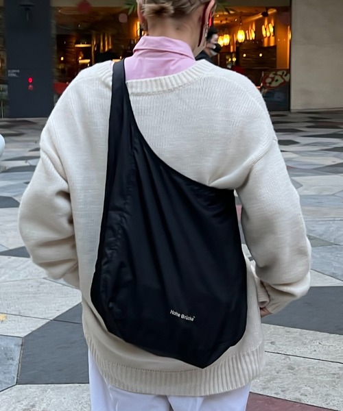 Daily russet（デイリー ラシット）の「【パッカブル仕様】ワンショルダーバッグ（ショルダーバッグ・レディース・ボルドー/イエロー/ホワイト/ブラック/ベージュ/ブラウン/グレー/カーキ・FREE）」の2枚目の写真