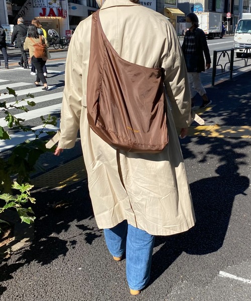 Daily russet（デイリー ラシット）の「【パッカブル仕様】ワンショルダーバッグ（ショルダーバッグ・レディース・ボルドー/イエロー/ホワイト/ブラック/ベージュ/ブラウン/グレー/カーキ・FREE）」の12枚目の写真