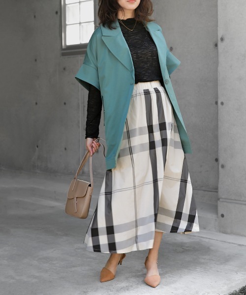 Bou Jeloud(ブージュルード)の「ボトルネックシアーインナー(Tシャツ/カットソー・レディース・ホワイト/ブラック・FREE)」の22枚目の写真