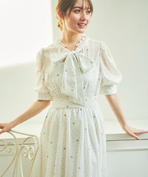 NOELA（ノエラ）の「シャイニーロゴドットシアーワンピース