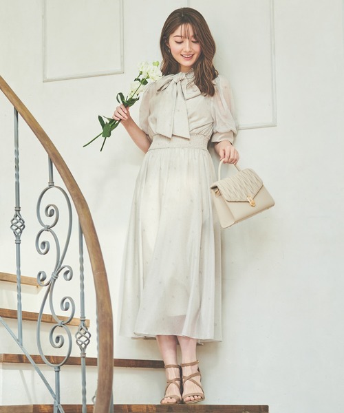 NOELA（ノエラ）の「シャイニーロゴドットシアーワンピース