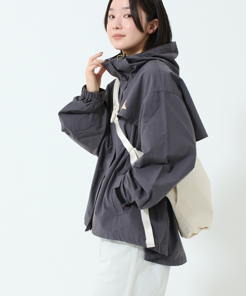 KELTY（ケルティ）の「ザパタジャケット / ショート丈マウンテンパーカ（撥水）（マウンテンパーカー・レディース・ブラック/カーキ/ベージュ/ライトブルー/ネイビー/チャコールグレー・M/L/S）」の14枚目の写真