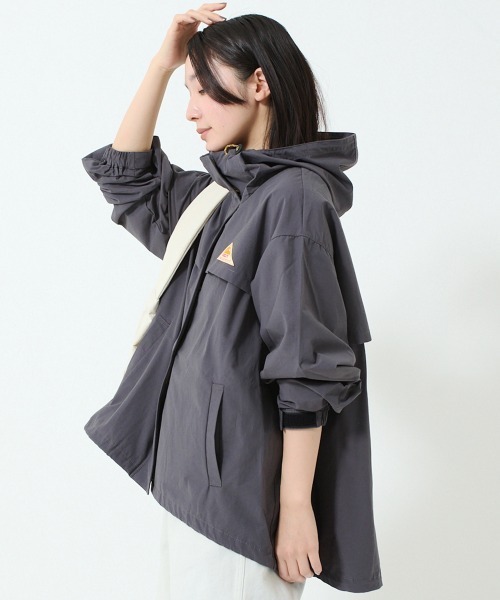 KELTY（ケルティ）の「ザパタジャケット / ショート丈マウンテンパーカ（撥水）（マウンテンパーカー・レディース・ブラック/カーキ/ベージュ/ライトブルー/ネイビー/チャコールグレー・M/L/S）」の22枚目の写真