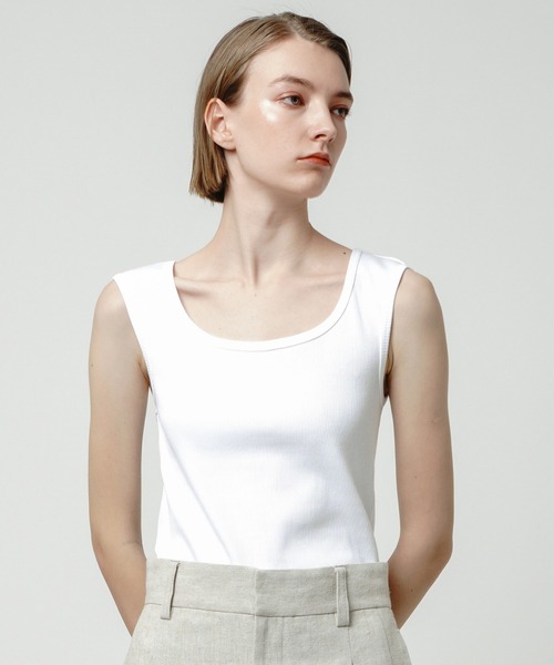 allureville（アルアバイル）の「デコルテネックプルオーバー（Tシャツ/カットソー・レディース・ホワイト/グリーン/ブラック/カーキ・2）」の2枚目の写真