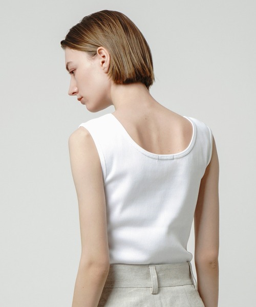 allureville（アルアバイル）の「デコルテネックプルオーバー（Tシャツ/カットソー・レディース・ホワイト/グリーン/ブラック/カーキ・2）」の11枚目の写真