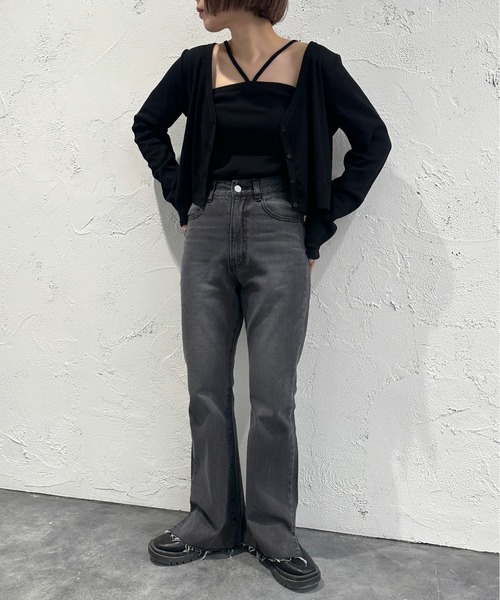 apres jour mignon（アプレジュールミニョン）の「裾スリットデニム【ZOZOTOWN限定アイテム】（デニムパンツ・レディース・グレー/ダークブルー/サックスブルー・SMALL/X-LARGE/MEDIUM/LARGE）」の14枚目の写真