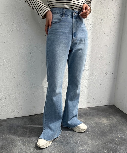 apres jour mignon（アプレジュールミニョン）の「裾スリットデニム【ZOZOTOWN限定アイテム】（デニムパンツ・レディース・グレー/ダークブルー/サックスブルー・SMALL/X-LARGE/MEDIUM/LARGE）」の16枚目の写真