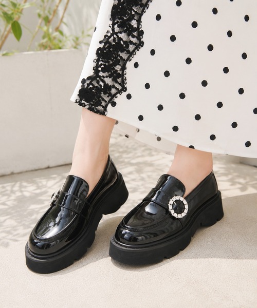 coca(ANDEX shoes product)(コカ)の「coca / ビジューバックル付き 厚底ローファー(ローファー・レディース・ブラック・SMALL/MEDIUM/LARGE)」の15枚目の写真