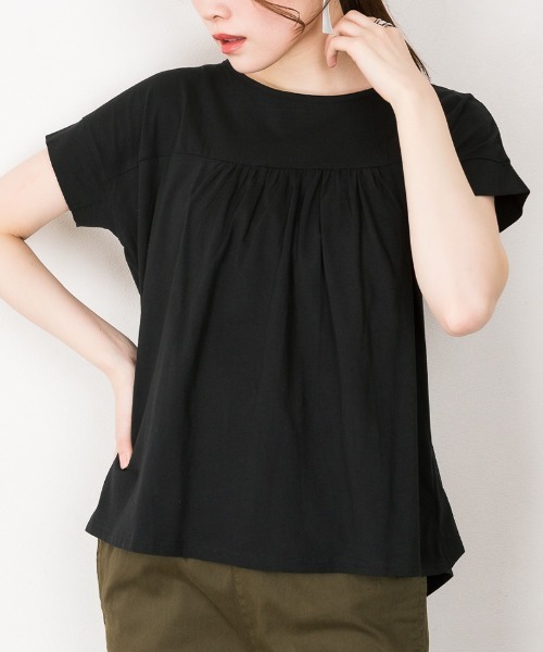 atONE(アットワン)の「atONE バックダブル半袖プルオーバー(Tシャツ/カットソー・レディース・ホワイト/ライトブラウン/ブラック/ピンクベージュ・LL~3L/4L~5L/M~L/M-L)」の2枚目の写真