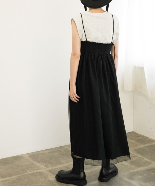 KBF(ケイビーエフ)の「チュールドッキング2WAYキャミワンピース(ワンピース・レディース・ブラック/ベージュ/ブルー・ONE)」の9枚目の写真