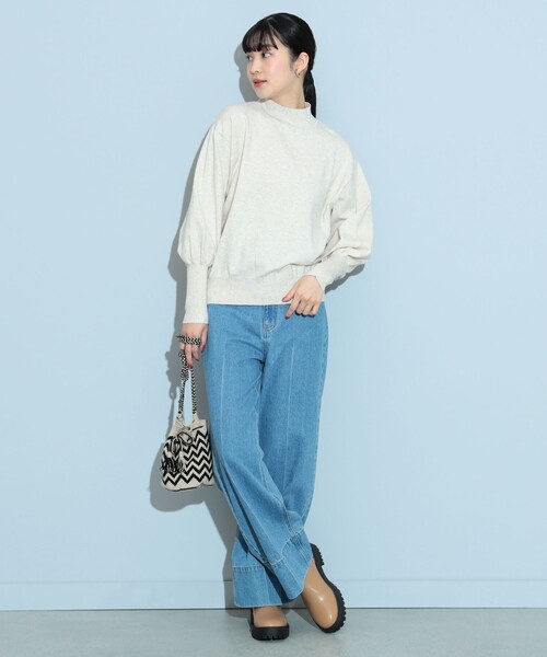 BEAMS HEART(ビームスハート)の「ふっくら袖 ハイネック ニット プルオーバー(ウォッシャブル)(ニット/セーター・レディース・ブルー/ブラウン/パープル/アイボリー/ブラック・FREE)」の6枚目の写真