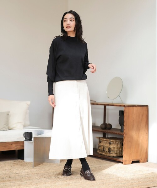 BEAMS HEART(ビームスハート)の「ふっくら袖 ハイネック ニット プルオーバー(ウォッシャブル)(ニット/セーター・レディース・ブルー/ブラウン/パープル/アイボリー/ブラック・FREE)」の11枚目の写真