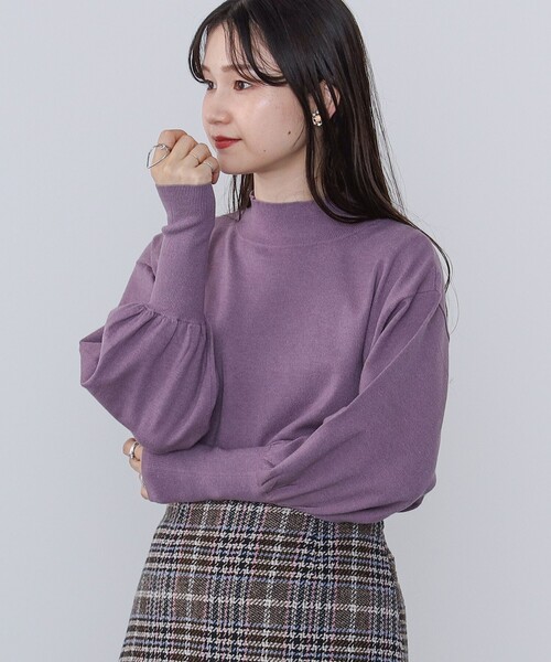 BEAMS HEART(ビームスハート)の「ふっくら袖 ハイネック ニット プルオーバー(ウォッシャブル)(ニット/セーター・レディース・ブルー/ブラウン/パープル/アイボリー/ブラック・FREE)」の5枚目の写真