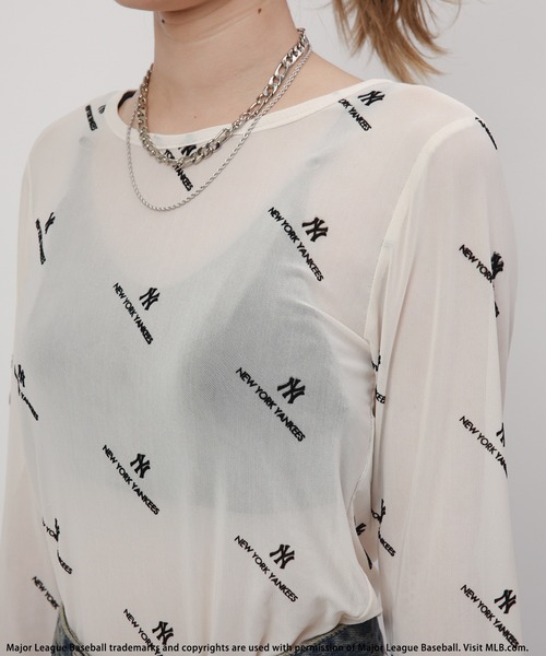 BACK TO THE FIELD（バック トゥー ザ フィールド）の「【MLB】総柄フロッキープリントチュールトップス（Tシャツ/カットソー・レディース・パープル/ブラック/ベージュ・FREE）」の21枚目の写真