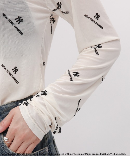 BACK TO THE FIELD（バック トゥー ザ フィールド）の「【MLB】総柄フロッキープリントチュールトップス（Tシャツ/カットソー・レディース・パープル/ブラック/ベージュ・FREE）」の22枚目の写真