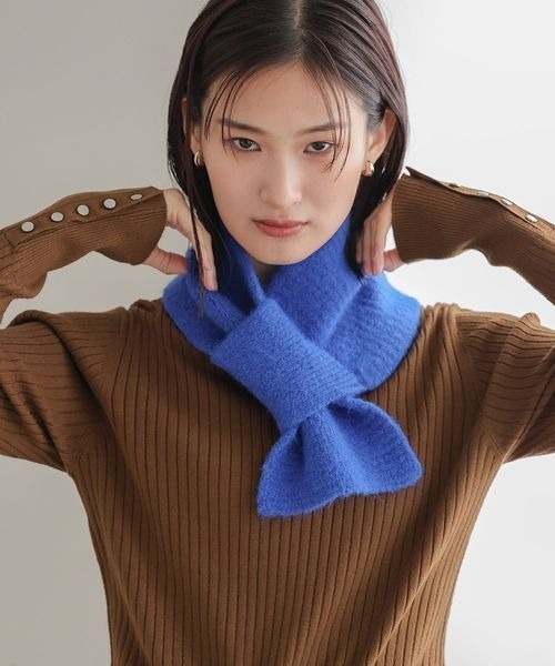 LOWRYS FARM（ローリーズファーム）の「サシコミニットマフラー　 973464（マフラー・レディース・ピンク/ブルー/ブラック/アイボリー・FREE）」の3枚目の写真