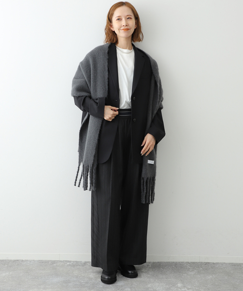 SLOBE IENA（スローブイエナ）の「SLOBE IEN エアリーカラーストール（ストール/ショール・レディース・キャメル/チャコールグレー/スカイブルー/ホワイト/ピンク・FREE）」の11枚目の写真