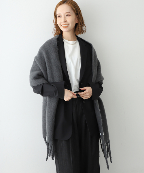 SLOBE IENA（スローブイエナ）の「SLOBE IEN エアリーカラーストール（ストール/ショール・レディース・キャメル/チャコールグレー/スカイブルー/ホワイト/ピンク・FREE）」の14枚目の写真