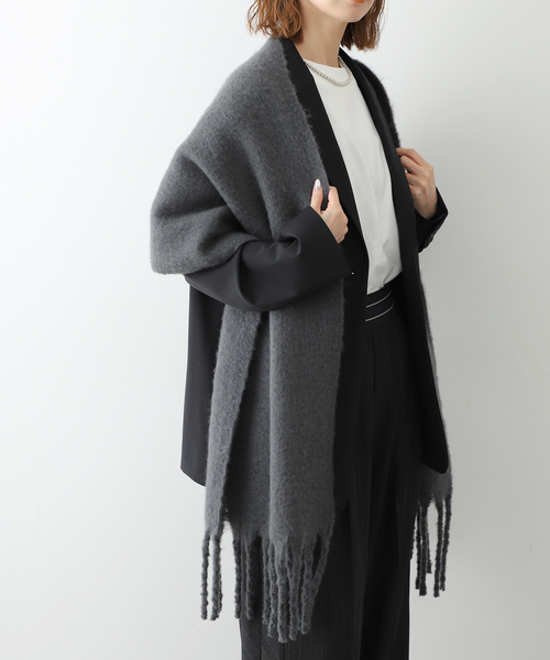 SLOBE IENA（スローブイエナ）の「SLOBE IEN エアリーカラーストール（ストール/ショール・レディース・キャメル/チャコールグレー/スカイブルー/ホワイト/ピンク・FREE）」の15枚目の写真