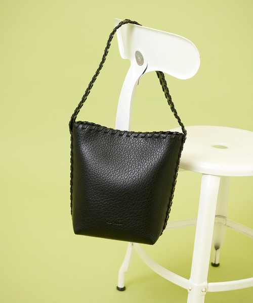 【美品】ADD CULUMN　アドカラム　TURN　ブラック　トートバッグ ADD CULUMN(アドカラム) TURN - ONE SHLD/A24S07B27/トート