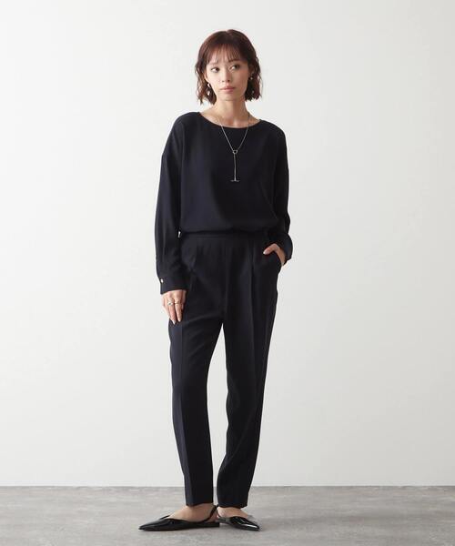 Liesse(リエス)の「テーパードパンツ(セットアップ対応可)(スラックス・レディース・ネイビー/ベージュ/ブラック・XS/S/M/4)」の14枚目の写真