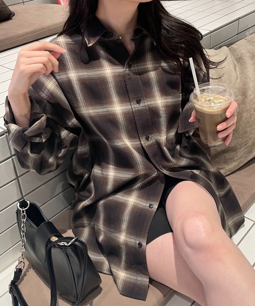 WEGO（ウィゴー）の「WEGO/オンブレチェックシャツ（シャツ/ブラウス・メンズ・ブルー系その他2/ブラック系その他2/ブラウン系その他2/レッド系その他・SMALL/MEDIUM/LARGE）」の3枚目の写真