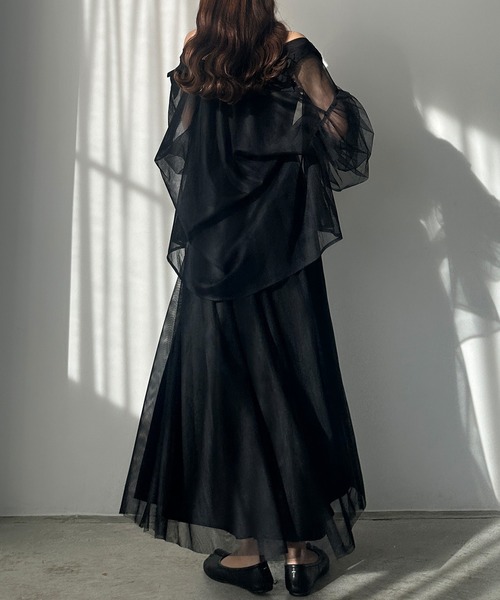 Louere(ルエレ)の「チュール切替フレアキャミワンピース(ワンピース・レディース・ブラック/ダークグレー/アイボリー/ライトグレー/ブルー・X-LARGE/LARGE/MEDIUM/SMALL)」の16枚目の写真