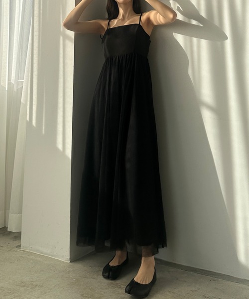 Louere(ルエレ)の「チュール切替フレアキャミワンピース(ワンピース・レディース・ブラック/ダークグレー/アイボリー/ライトグレー/ブルー・X-LARGE/LARGE/MEDIUM/SMALL)」の10枚目の写真