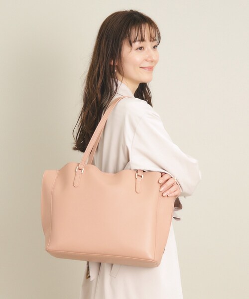 ITS'DEMO（イッツデモ）の「◆【通勤／7ポケット】軽量Ａ４トート（トートバッグ・レディース・ベージュ/グレー/オフホワイト/ブラック・00）」の21枚目の写真