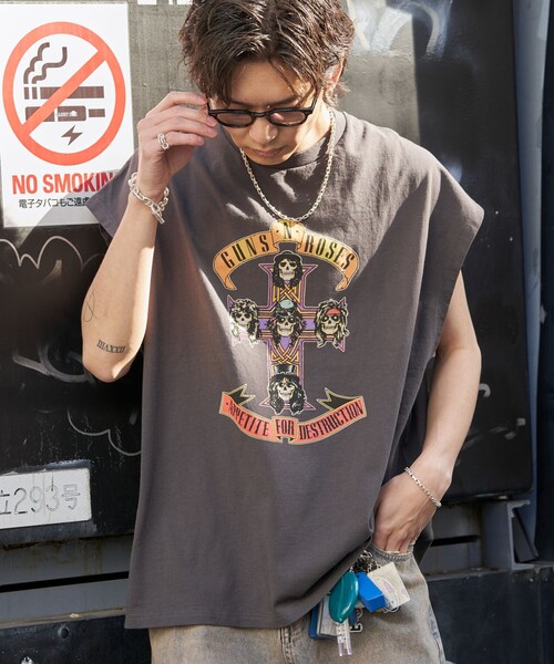 ガンズ・アンド・ローゼズバンドT Lサイズ ガンズ・アンド・ローゼズバンドT Lサイズ GUNS N' ROSES GN'R ガンズ