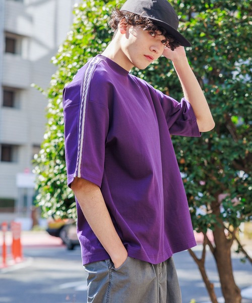 niko and...(ニコアンド)の「ニットモチーフラインTシャツ(Tシャツ/カットソー・メンズ・パープル/オフホワイト/ブラック・LARGE/MEDIUM)」の1枚目の写真