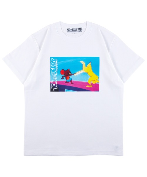 MEDICOM TOY LIFE ENTERTAINMENT(メディコムトイライフエンターテイメント)の「MLE<TOM and JERRY> T-SHIRT_A (JERRY & BANANA)(Tシャツ/カットソー・メンズ・ホワイト・XX-LARGE/X-LARGE/LARGE/MEDIUM/SMALL)」の1枚目の写真