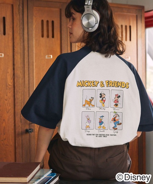Disney（ディズニー）の「【Disney】Mickey&Friends ミッキー＆フレンズ / 別注 グラフィックプリント半袖T  シャツ（Tシャツ/カットソー・レディース・グレー系1/グレー系2/ブラック/ワイン/ネイビー系2/チャコールグレー/ネイビー/ネイビー系1/ネイビー系3/ネイビー系4/ブラック系/グレー系3/ネイビー系5/ブラック系2・FREE）」の13枚目の写真