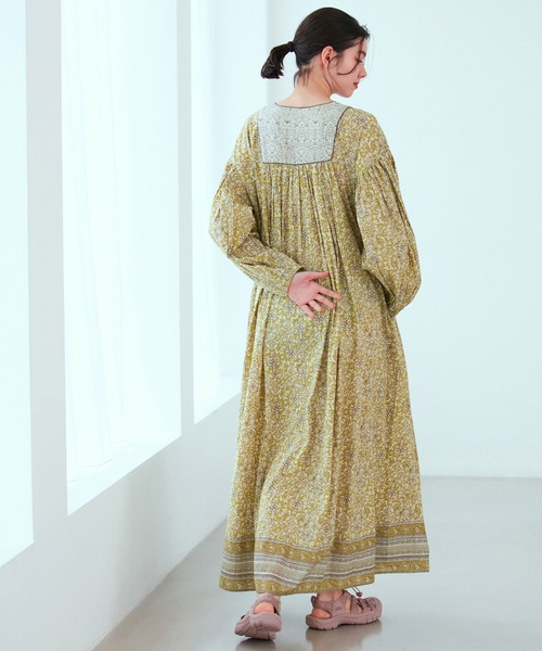 ROPE' PICNIC(ロペピクニック)の「【WEB限定カラー:グリーン】INDIAプリントワンピース/リンクコーデ(ワンピース・レディース・グリーン系その他2/イエロー系その他4/ブルー系その他4・38)」の9枚目の写真