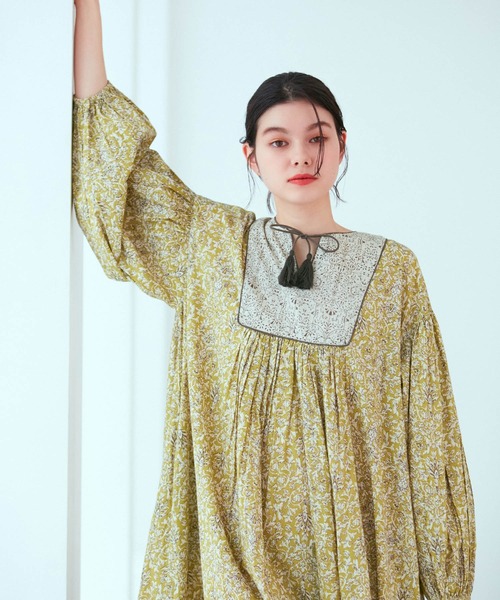 ROPE' PICNIC(ロペピクニック)の「【WEB限定カラー:グリーン】INDIAプリントワンピース/リンクコーデ(ワンピース・レディース・グリーン系その他2/イエロー系その他4/ブルー系その他4・38)」の10枚目の写真