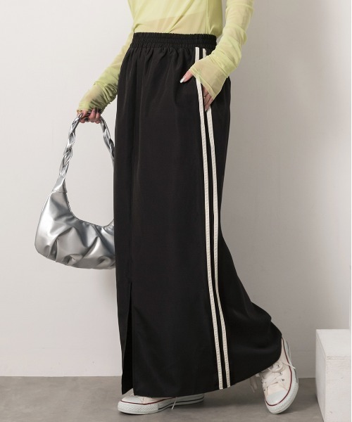 ad thie（アドティエ）の「サイドライン フロントスリットスカート（スカート・レディース・ブラック/ライトブルー/オフホワイト/ピンク・FREE）」の3枚目の写真