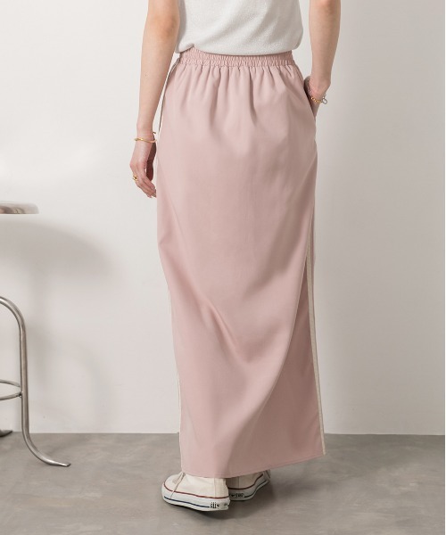 ad thie（アドティエ）の「サイドライン フロントスリットスカート（スカート・レディース・ブラック/ライトブルー/オフホワイト/ピンク・FREE）」の13枚目の写真