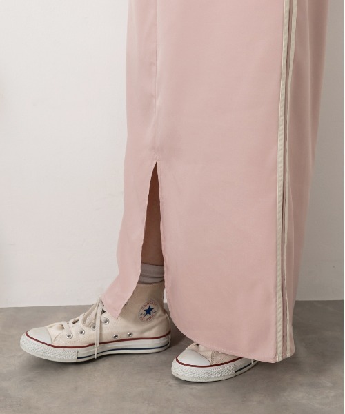 ad thie（アドティエ）の「サイドライン フロントスリットスカート（スカート・レディース・ブラック/ライトブルー/オフホワイト/ピンク・FREE）」の14枚目の写真