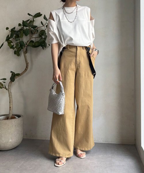 DouDou（ドゥドゥ）の「袖スリット5分袖TEE（Tシャツ/カットソー・レディース・ブラック/ネイビー/オフホワイト・FREE）」の4枚目の写真