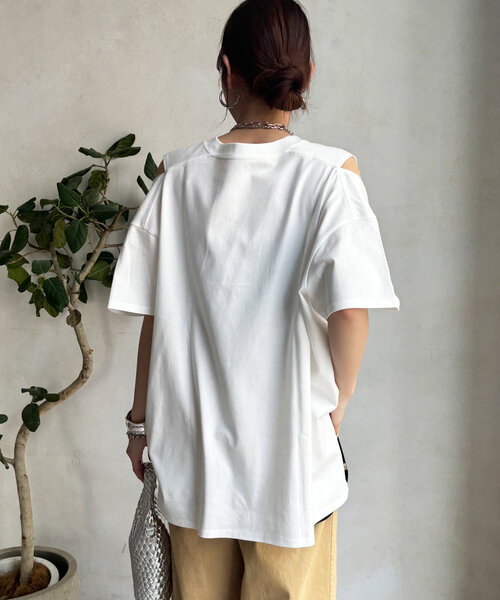 DouDou（ドゥドゥ）の「袖スリット5分袖TEE（Tシャツ/カットソー・レディース・ブラック/ネイビー/オフホワイト・FREE）」の12枚目の写真