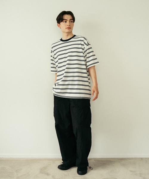 Be.Nection(ビネクション)の「OVER SIZE MULTI BORDER T-SH / ビッグシルエットマルチボーダーTシャツ(Tシャツ/カットソー・メンズ・ネイビー×ホワイト/ホワイト×ネイビー・MEDIUM/LARGE)」の4枚目の写真