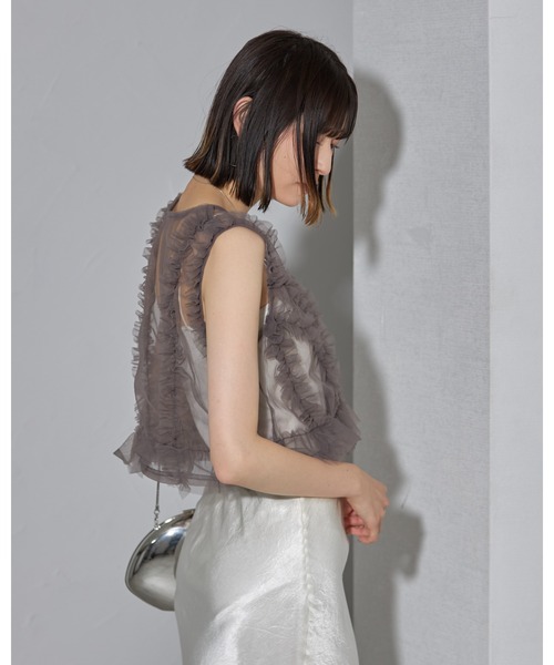 leimn（レイムン）の「シアーフリルベスト（ベスト・レディース・チャコールグレー/ブラック/サックスブルー・FREE）」の13枚目の写真
