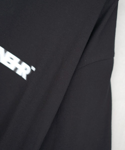 Shoowtime（ショウタイム）の「オーバーサイズ / ビッグシルエットショートスリーブTシャツ（Tシャツ/カットソー・メンズ・ホワイト/ブラック・MEDIUM/LARGE）」の4枚目の写真