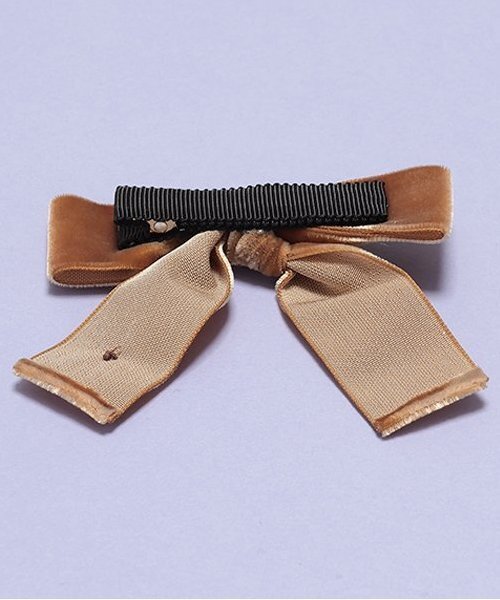by LOVEiT（バイラビット）の「ベルベットリボンクリップ（バレッタ/ヘアクリップ・キッズ・ブラウン/オフホワイト/ブラック・FREE）」の13枚目の写真